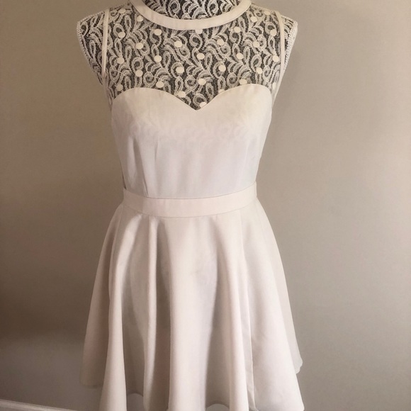 Urban Outfitters Dresses & Skirts - Urban outfitters cream mesh skater dress